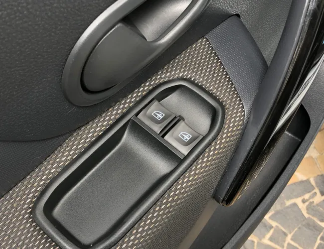 Imagem 8 – Stepway 2025 1.0 12V Sce Flex Zen Manual