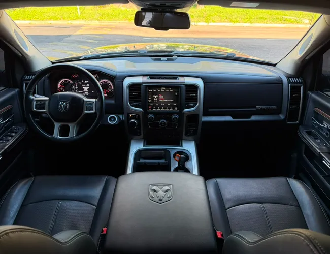 Imagem 11 – Classic 2022 5.7 V8 Gasolina Laramie Night Edition Cd 4X4 Automático