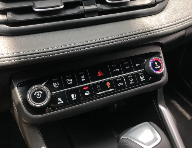 Imagem 13 – Fastback 2024 1.0 Turbo 200 Flex Impetus Cvt