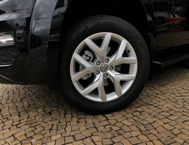 Imagem 5 – Amarok 2023 3.0 V6 Tdi Diesel Comfortline Cd 4Motion Automático