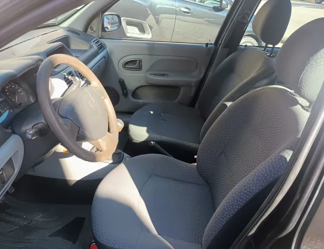 Imagem 9 – Clio 2011 1.0 CAMPUS 16V FLEX 4P MANUAL