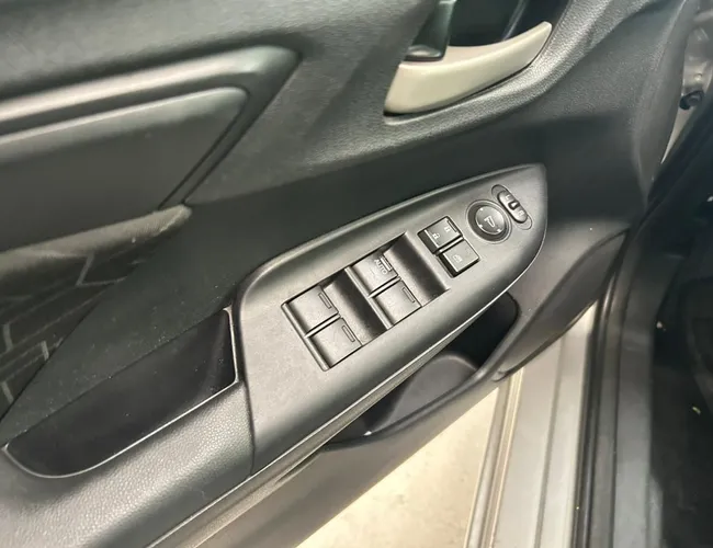 Imagem 12 – Fit 2015 1.5 Lx 16V Flex 4P Automático