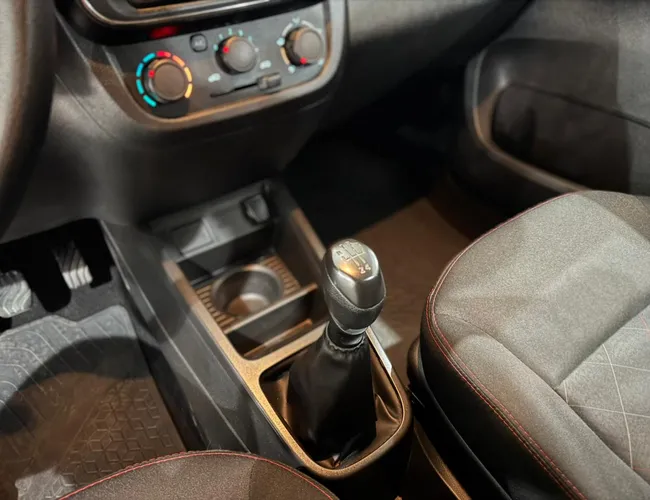 Imagem 13 – Kwid 2025 1.0 12V Sce Flex Zen Manual