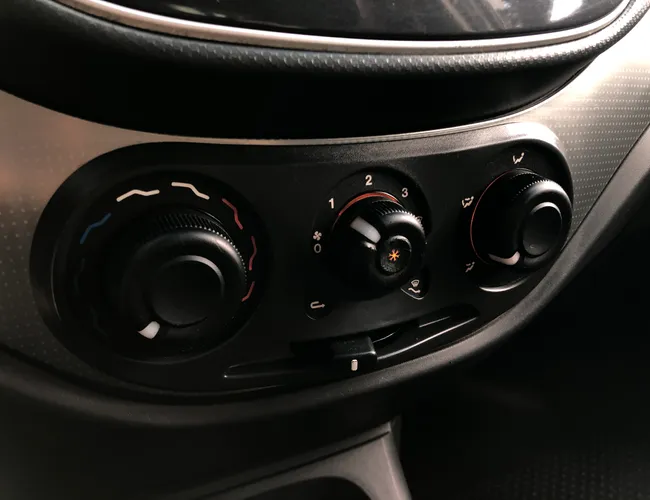 Imagem 12 – Grand Siena 2013 1.4 Mpi Attractive 8V Flex 4P Manual