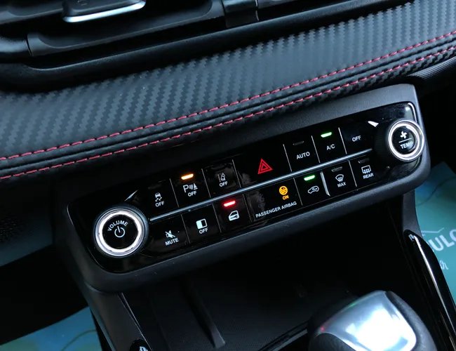 Imagem 15 – Fastback 2025 1.3 Turbo 270 Flex Abarth At6