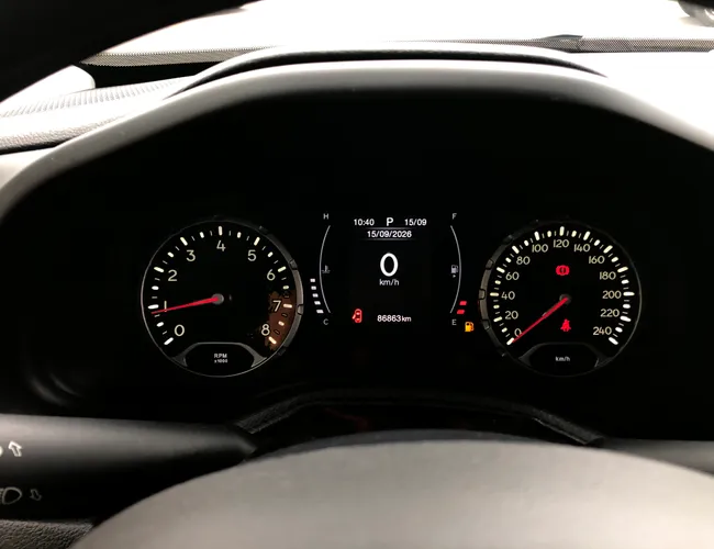 Imagem 14 – Renegade 2017 1.8 16V Flex Sport 4P Automático