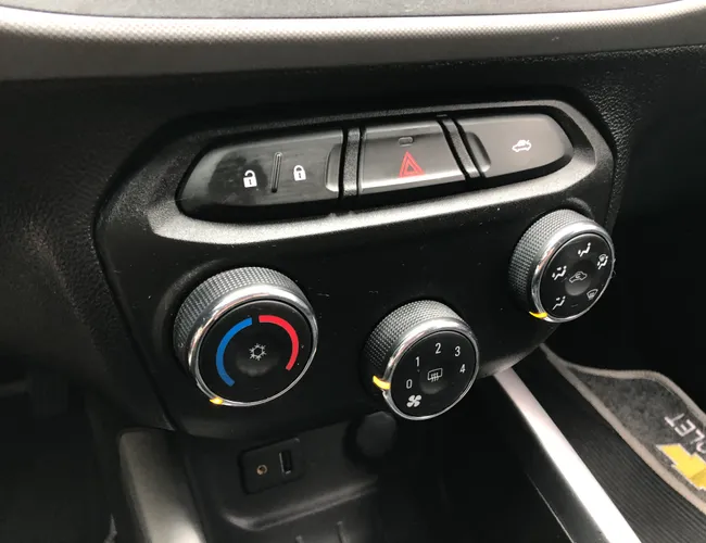 Imagem 13 – Onix 2017 1.0 Mpfi Lt 8V Flex 4P Manual