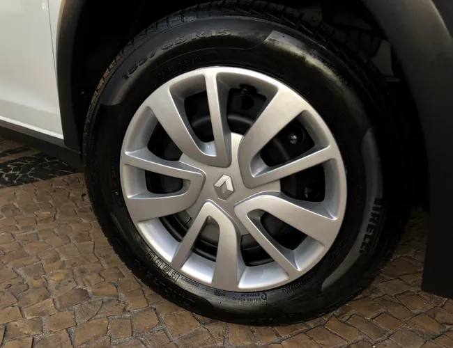 Imagem 5 – Stepway 2024 1.0 12V Sce Flex Zen Manual