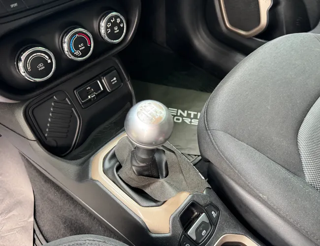 Imagem 7 – Renegade 2017 1.8 16V Flex Sport 4P Manual