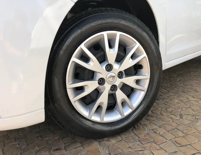 Imagem 5 – Logan 2023 1.0 12V Sce Flex Zen Manual