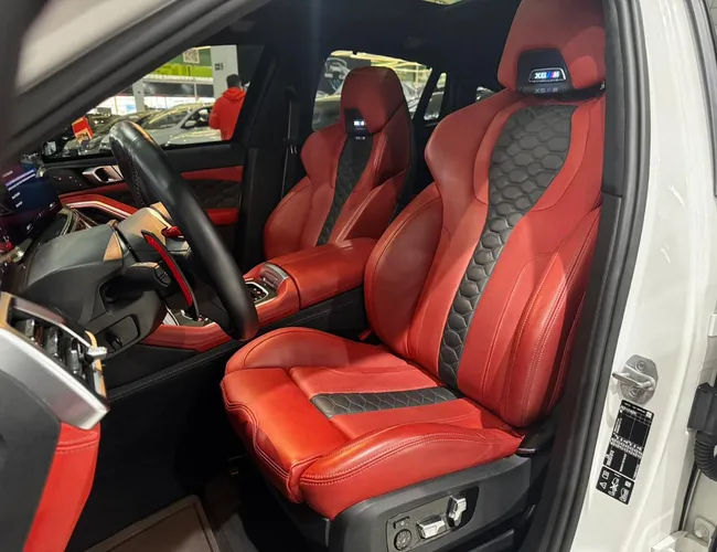 Imagem 12 – X6 2025 4.4 V8 Biturbo Gasolina M Competition Automático