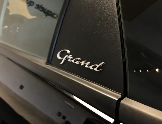 Imagem 5 – Grand Siena 2016 1.4 Mpi Attractive 8V Flex 4P Manual