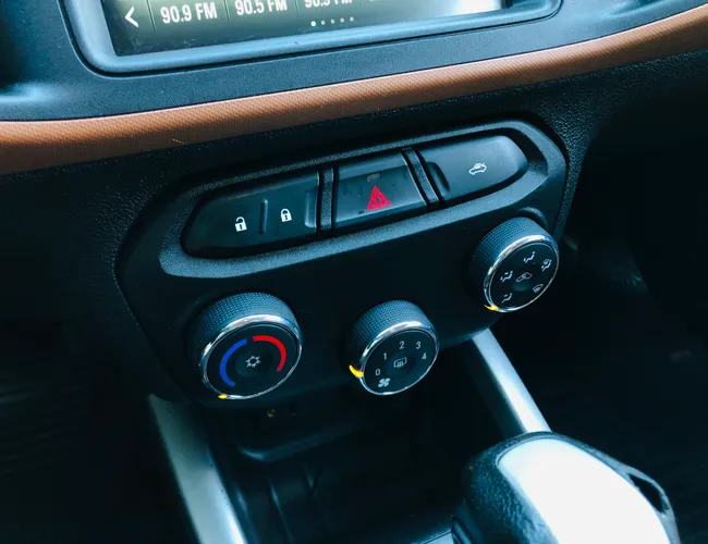 Imagem 13 – Onix 2018 1.4 Mpfi Activ 8V Flex 4P Automático
