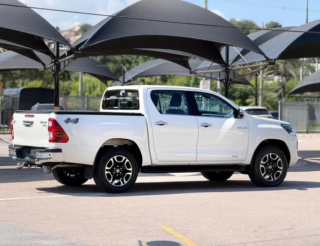 Imagem 5 – Hilux 2022 2.8 D-4D Turbo Diesel Cd Srx Limited 4X4 Automático