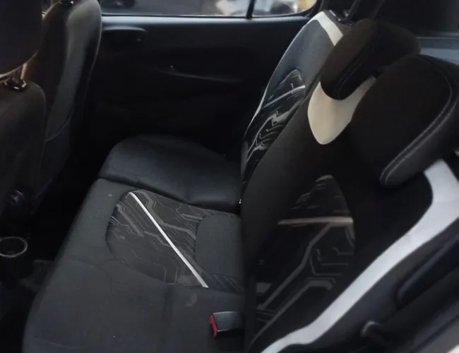 Imagem 7 – Uno 2015 1.4 Evo Sporting 8V Flex 4P Automatizado