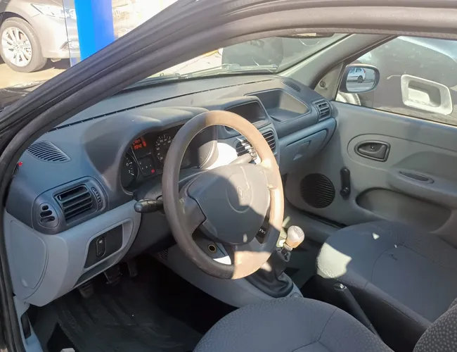 Imagem 8 – Clio 2011 1.0 CAMPUS 16V FLEX 4P MANUAL