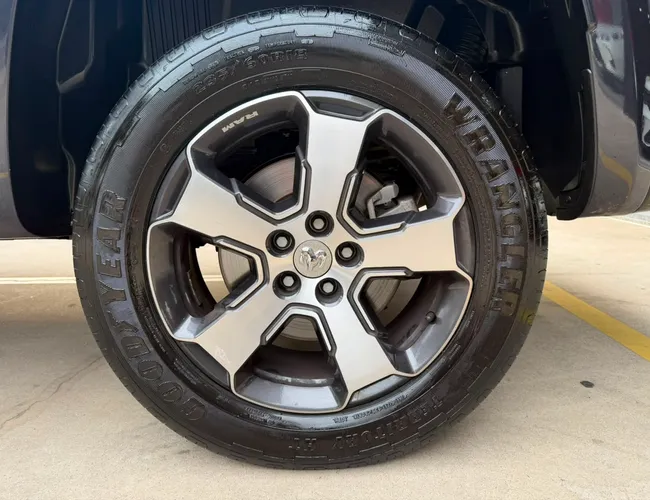 Imagem 9 – Rampage 2025 2.2 Turbo Diesel Laramie 4X4 Automático