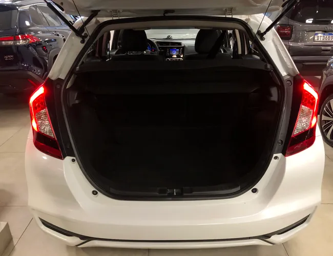 Imagem 10 – Fit 2019 1.5 Lx 16V Flex 4P Automático