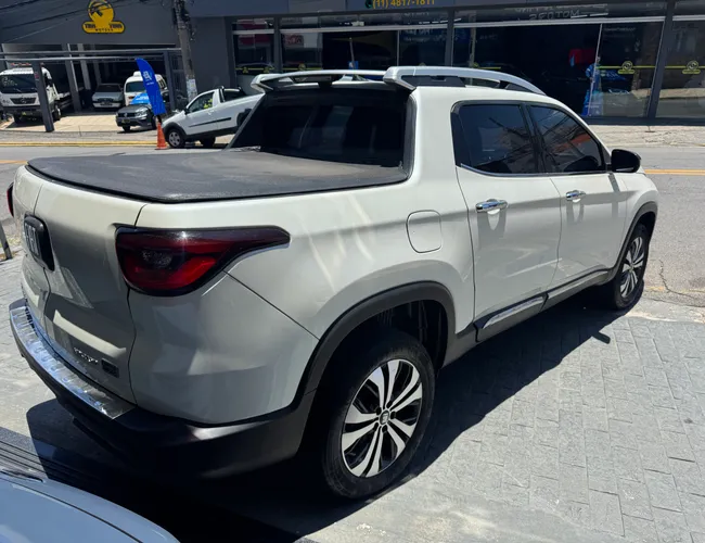 Imagem exterior do veículo Toro 2023 1.3 Turbo 270 Flex Volcano At6