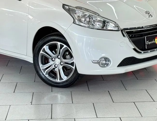 Imagem 12 – 208 2014 1.6 Griffe 16V Flex 4P Automático