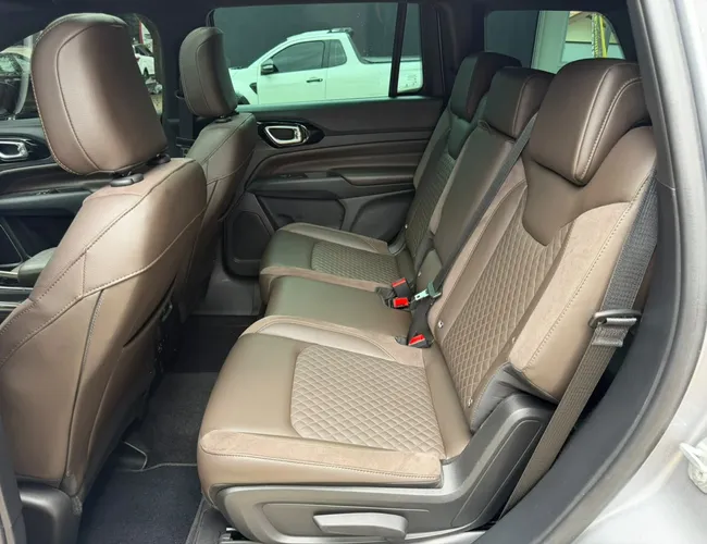Imagem 11 – Commander 2023 1.3 T270 Turbo Flex Overland At6