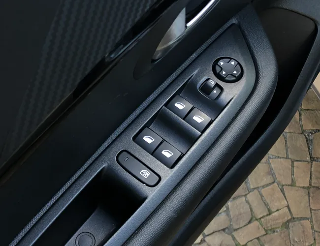 Imagem 8 – 208 2024 1.0 Firefly Flex Style Manual