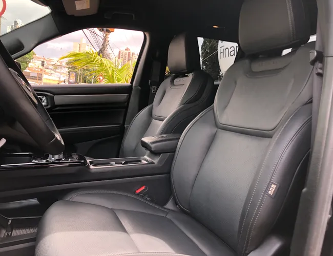 Imagem 7 – Rampage 2024 2.0 Hurricane 4 Turbo Gasolina Rebel 4X4 Automático