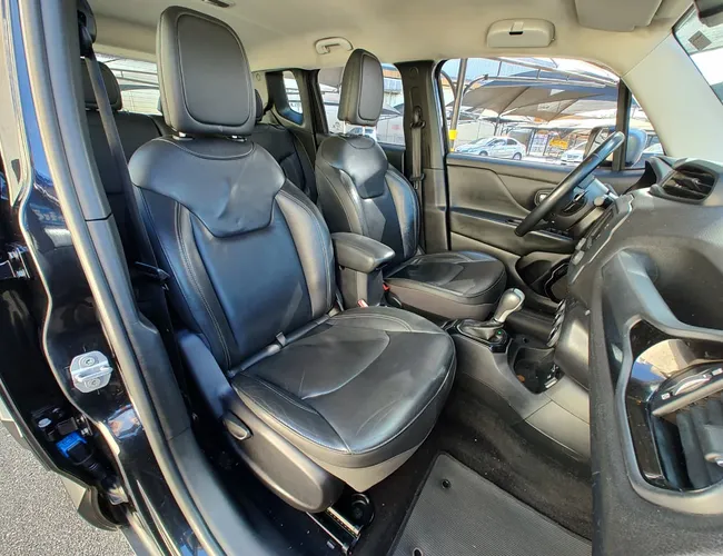 Imagem 13 – Renegade 2018 1.8 16V Flex Limited 4P Automático