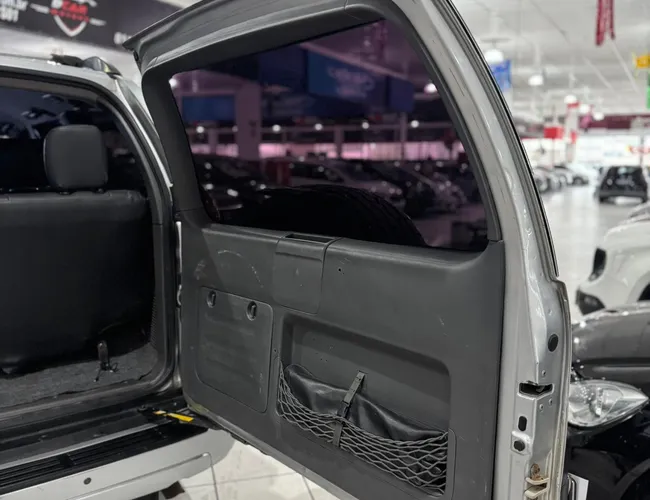 Imagem 17 – Land Cruiser Prado 2004 3.0 4X4 Turbo Intercooler Diesel 4P Automático