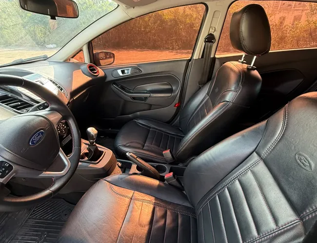 Imagem 14 – Fiesta 2014 1.6 Titanium Hatch 16V Flex 4P Manual