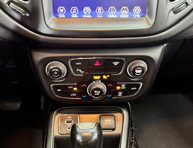 Imagem 8 – Compass 2018 2.0 16V Flex Longitude Automático