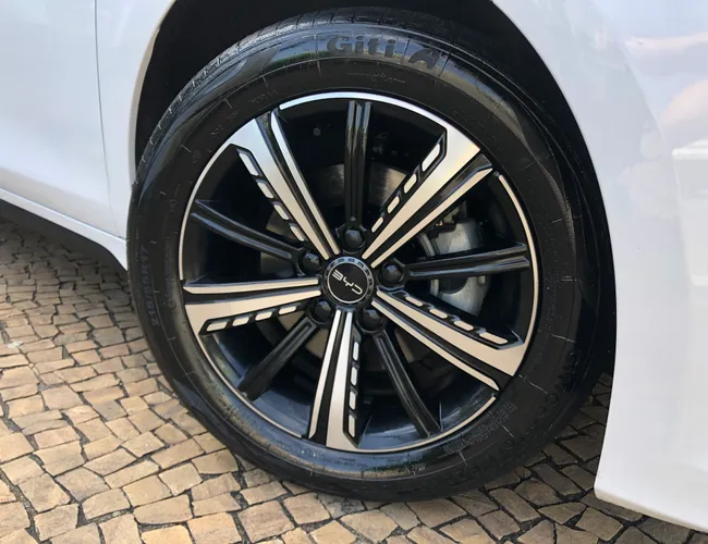 Imagem 5 – King 2025 1.5 Dm-I Phev Gs Automático