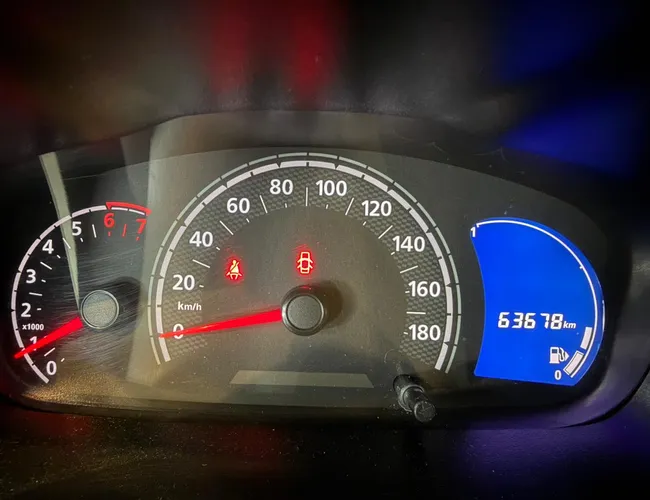 Imagem 7 – Kwid 2022 1.0 12V Sce Flex Outsider Manual