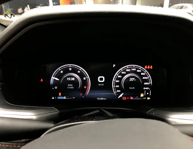 Imagem 18 – Rampage 2024 2.0 Hurricane 4 Turbo Gasolina R/T 4X4 Automático