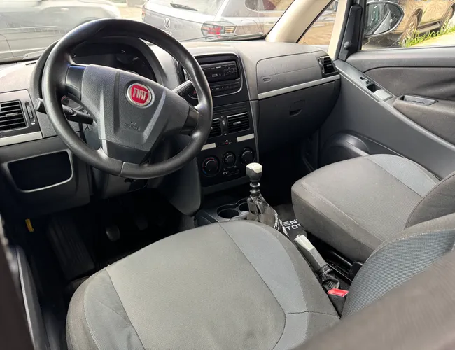 Imagem exterior do veículo Idea 2013 1.4 Mpi Attractive 8V Flex 4P Manual