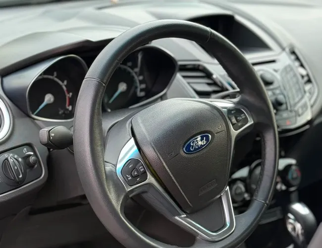 Imagem 11 – Fiesta 2014 1.6 Titanium Hatch 16V Flex 4P Automático