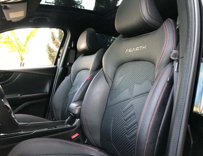 Imagem 7 – Fastback 2026 1.3 Turbo 270 Flex Abarth At6