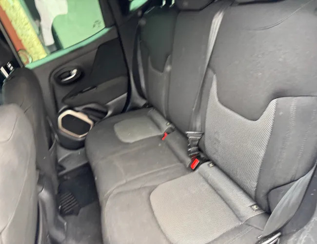 Imagem 12 – Renegade 2017 1.8 16V Flex Sport 4P Manual