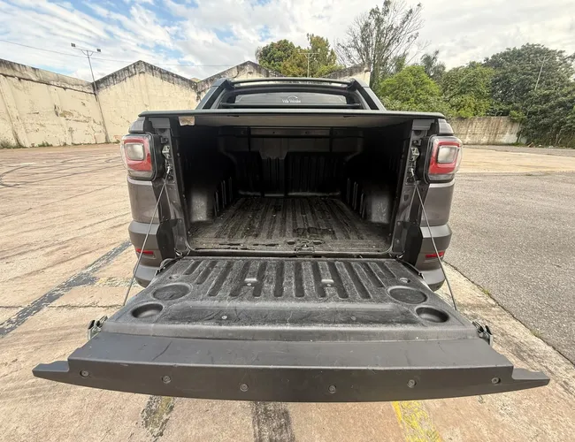 Imagem 9 – Strada 2023 1.3 Firefly Flex Volcano Cd Cvt