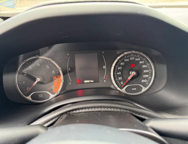 Imagem 14 – Renegade 2016 1.8 16V Flex Longitude 4P Automático