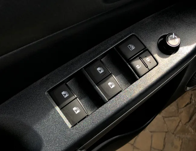 Imagem 8 – Yaris 2025 1.5 16V Flex Sedan Xs Multidrive