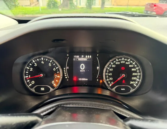 Imagem 16 – Renegade 2016 1.8 16V Flex 4P Automático