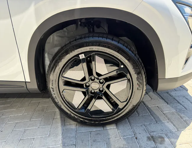 Imagem 9 – 5 2027 1.5 Tgdi Hev Luxury Dht