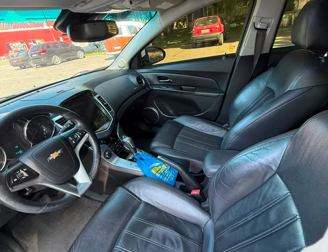 Imagem 12 – Onix 2014 1.4 Mpfi Ltz 8V Flex 4P Automático