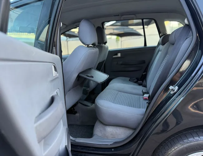 Imagem 16 – Spacefox 2009 1.6 Mi Sportline 8V Flex 4P Manual