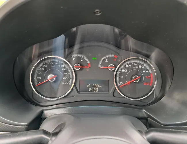 Imagem 5 – Grand Siena 2014 1.4 Mpi Attractive 8V Flex 4P Manual