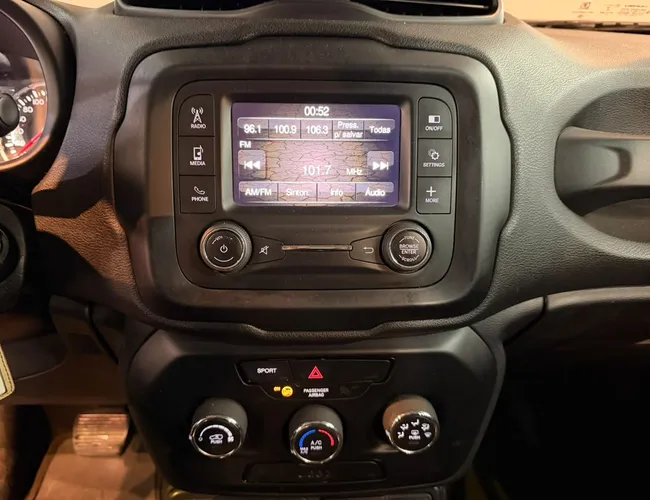 Imagem 9 – Renegade 2017 1.8 16V Flex 4P Automático