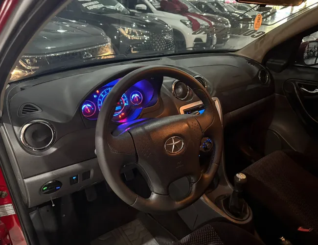 Imagem 9 – J3 2012 1.4 16V Gasolina 4P Manual