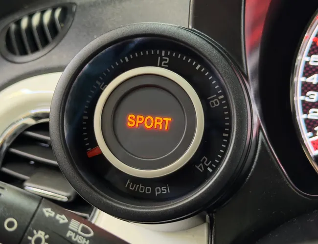 Imagem 15 – 500 2015 1.4 Abarth 16V Turbo Gasolina 2P Manual