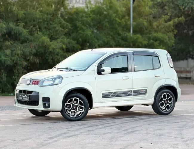 Imagem 10 – Uno 2015 1.4 Evo Sporting 8V Flex 4P Automatizado